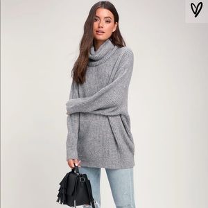 Lulu’s Oversized Grey Knit Turtleneck Sweater NWT
